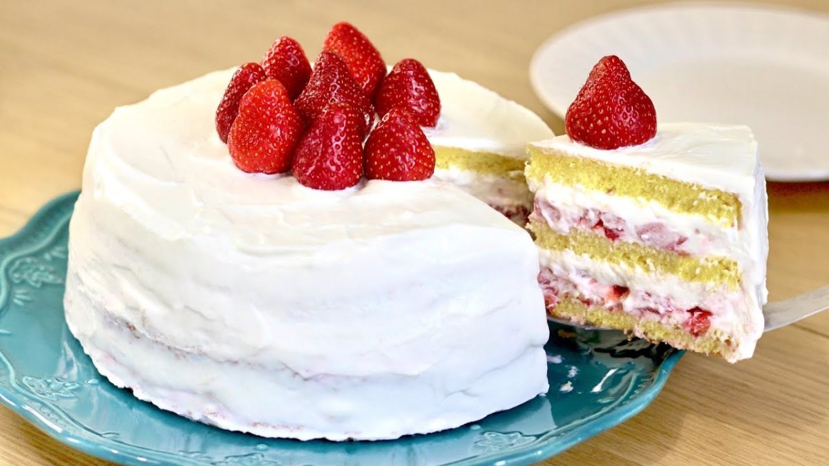 Пирог с кремом из сливок