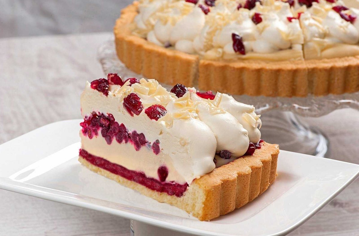 Украшение торта кремом