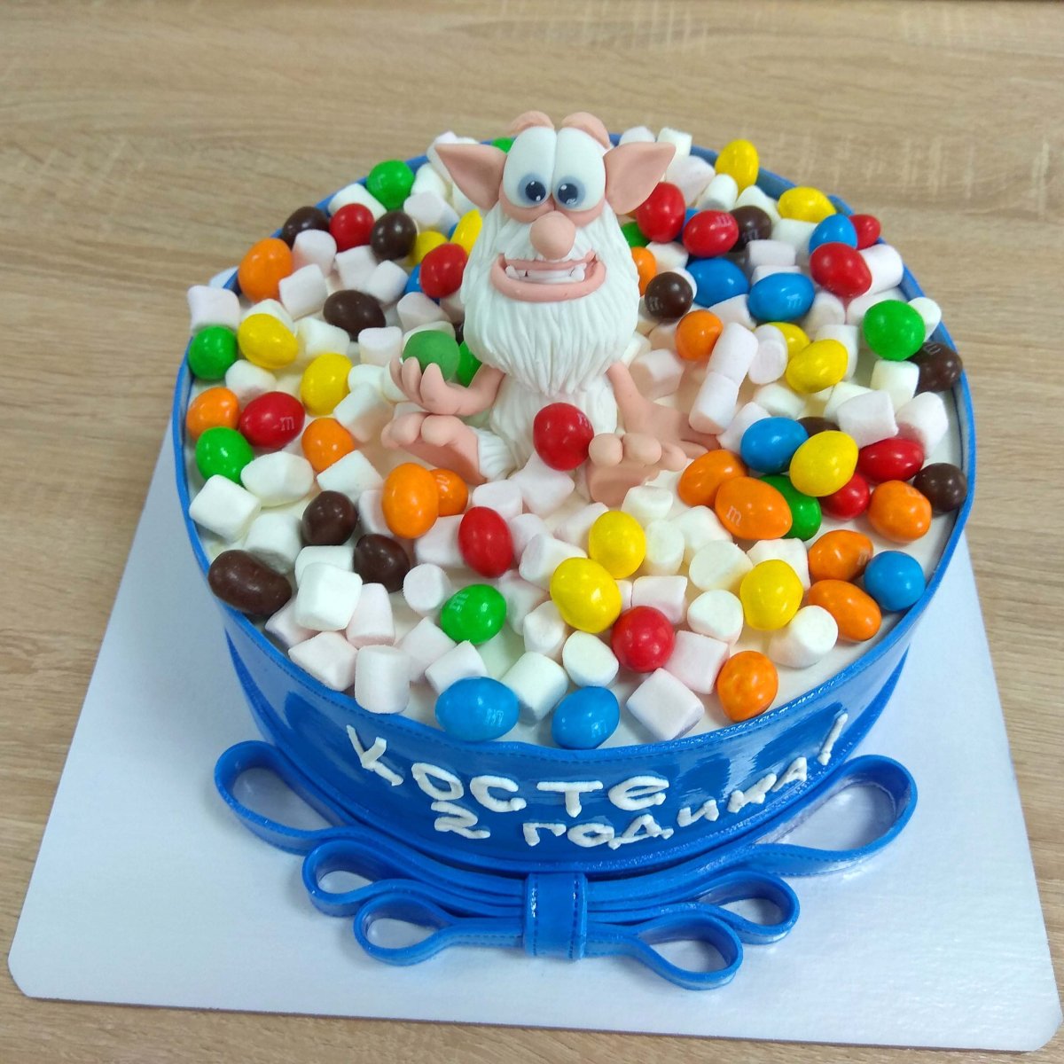 Торт на 1 годик мальчику с мишкой Тедди