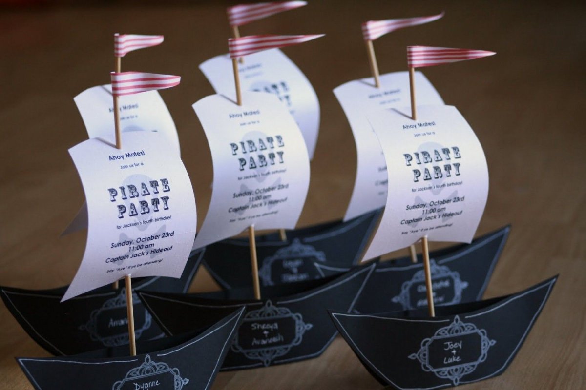 Пригласительное в виде кораблика