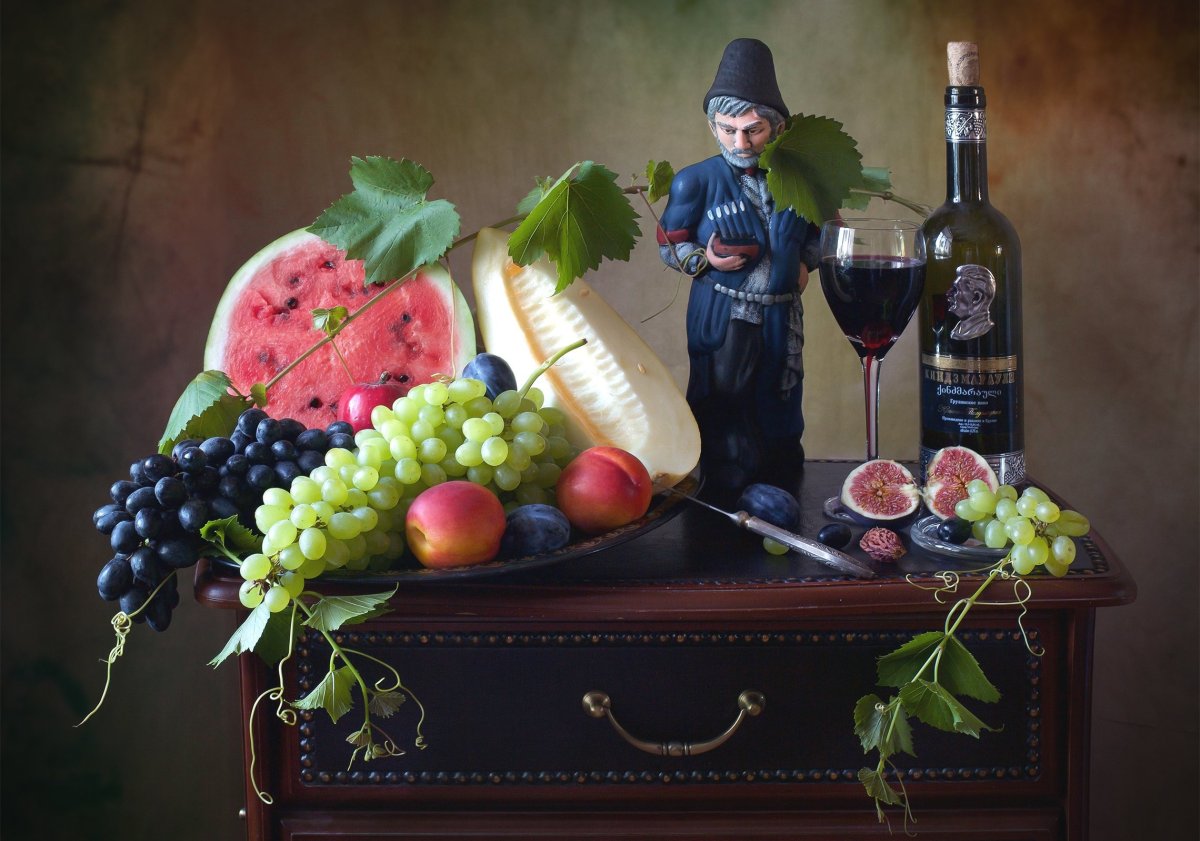 Натюрморты вино и виноград