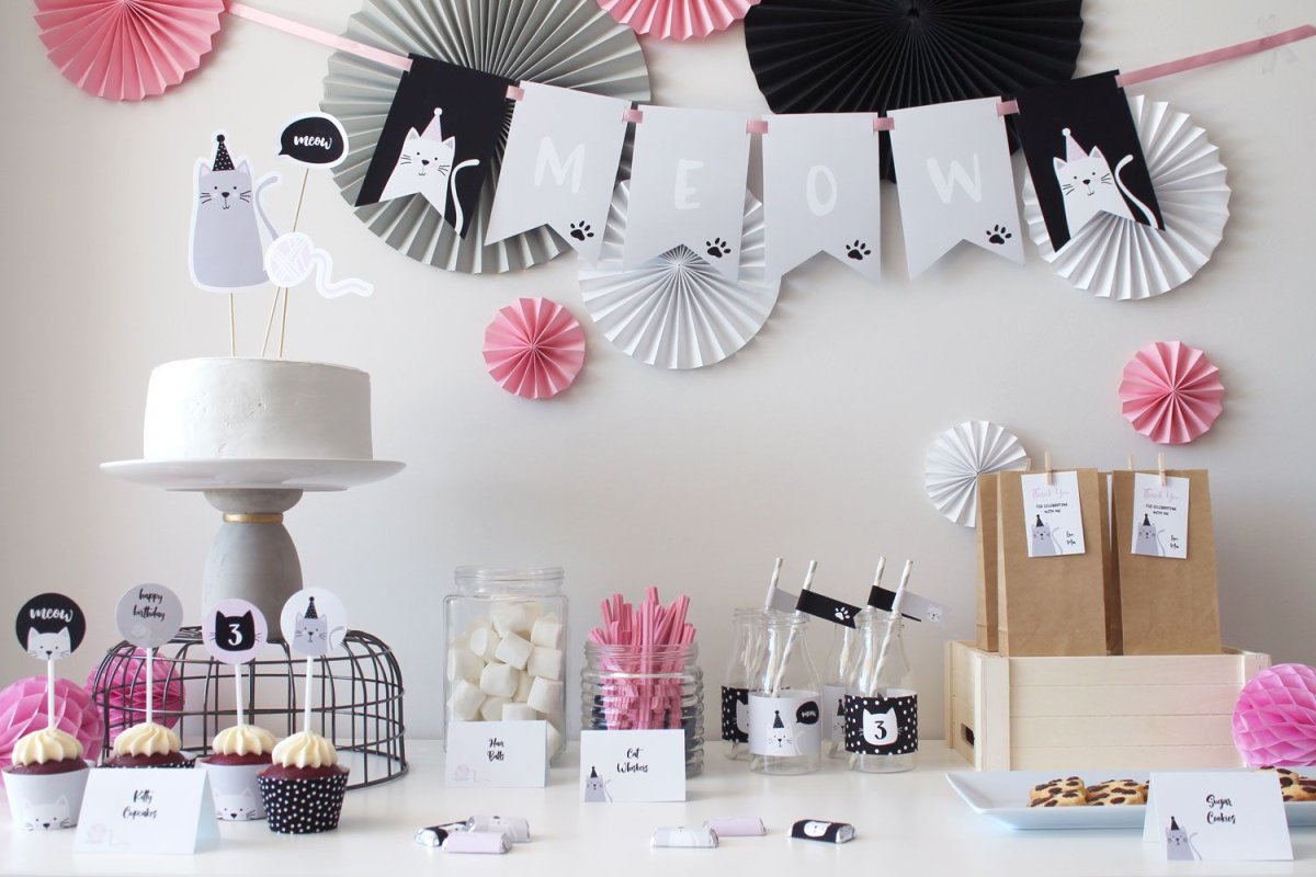 Декор в стиле кошек для дня рождения
