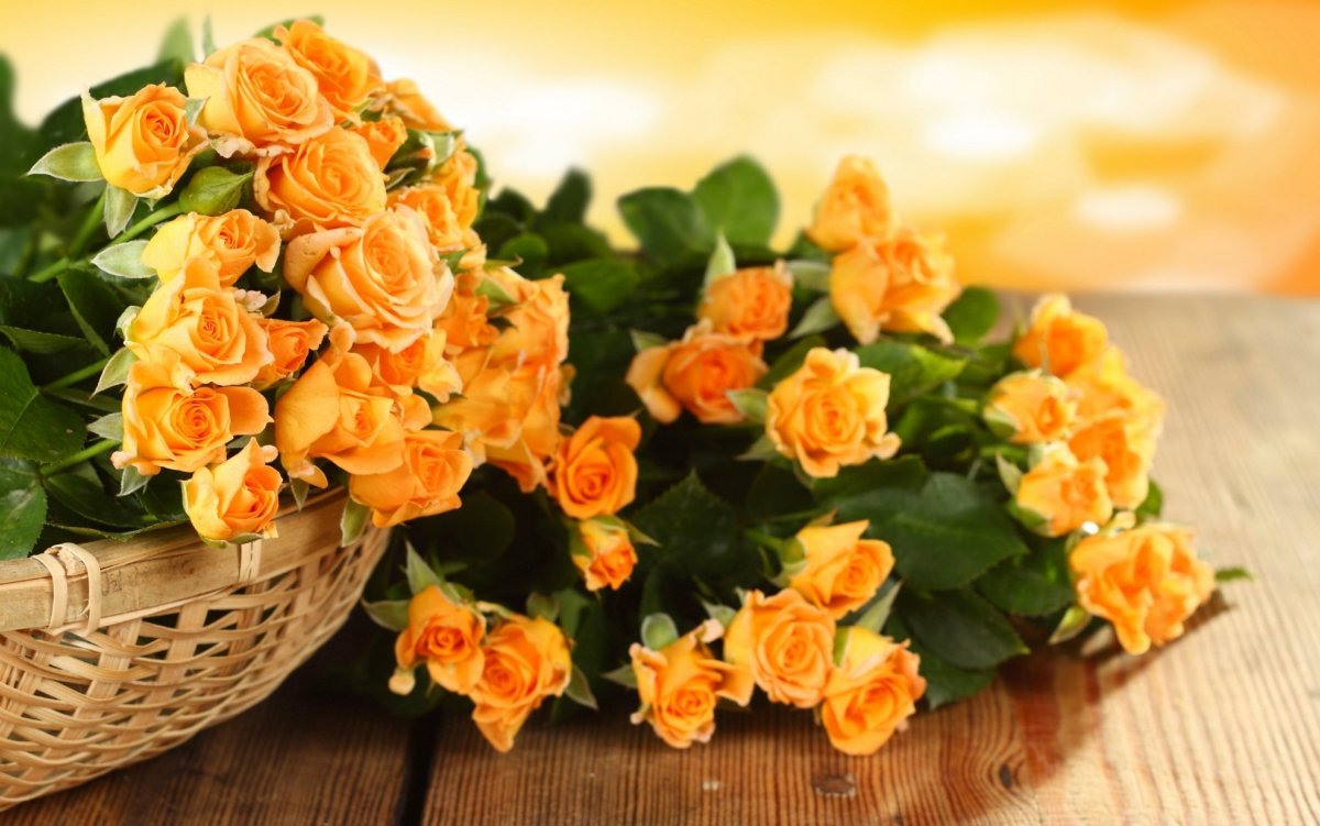 Шикарный букет чайных роз