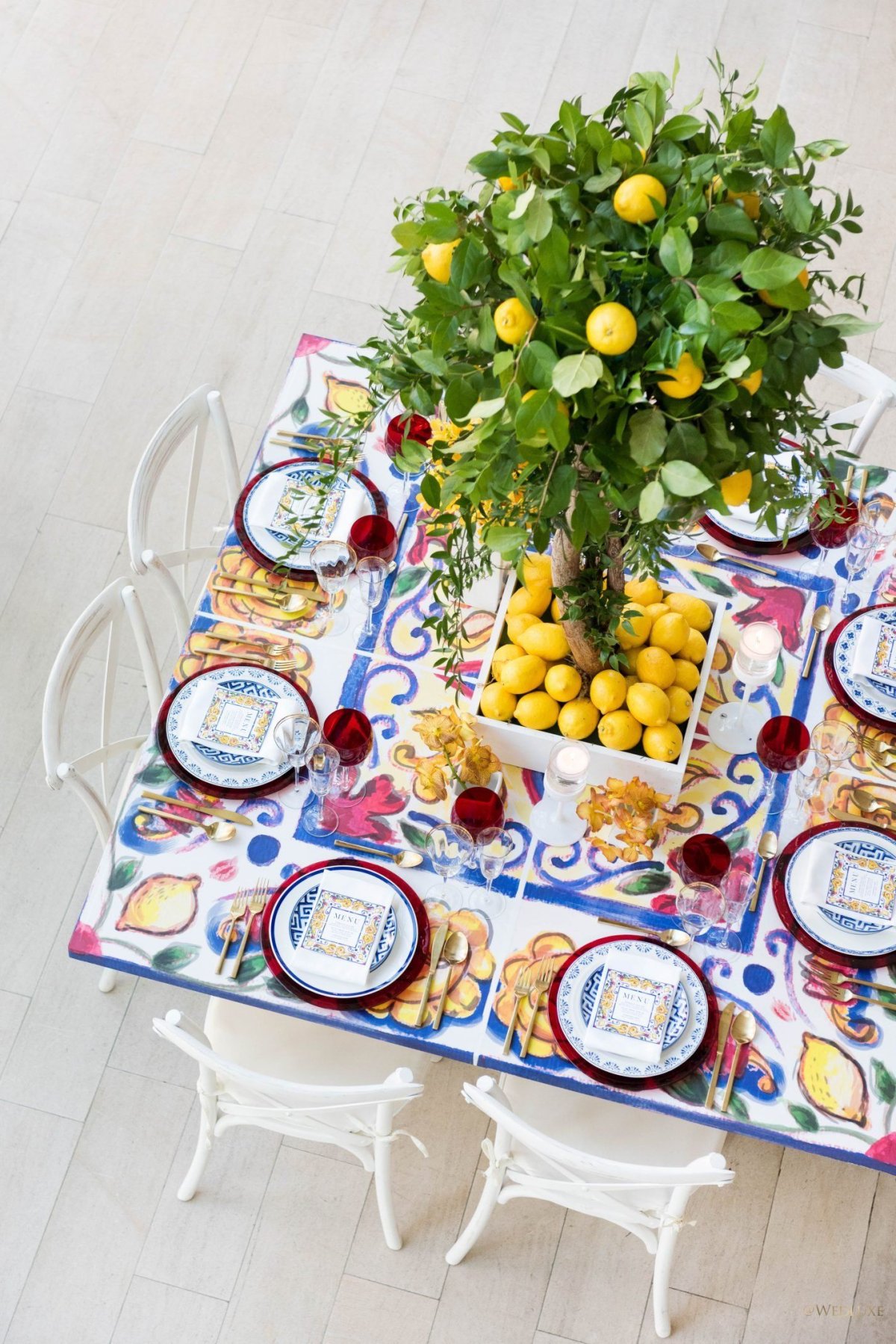 Итальянский свадебный стол с лимонами
