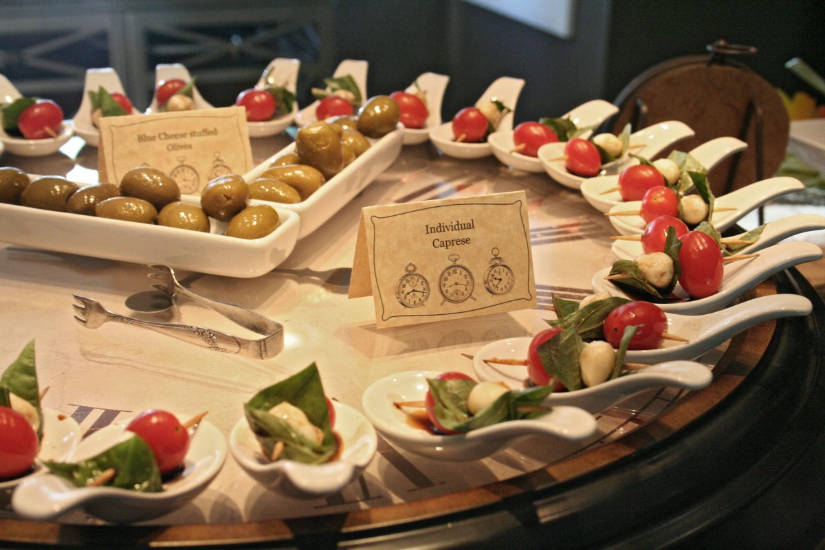 Итальянская вечеринка стол