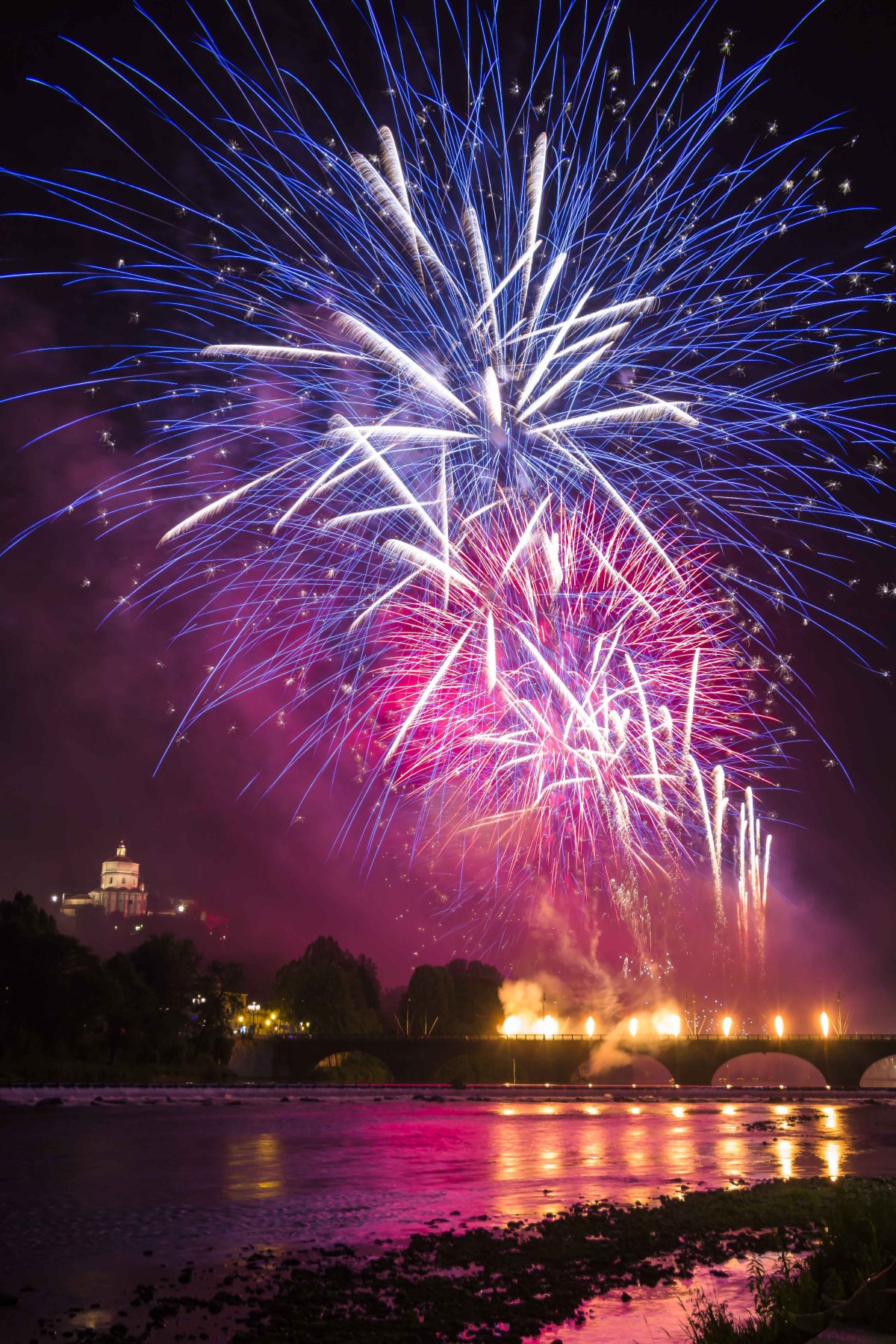 Фейерверк в честь дня рождения