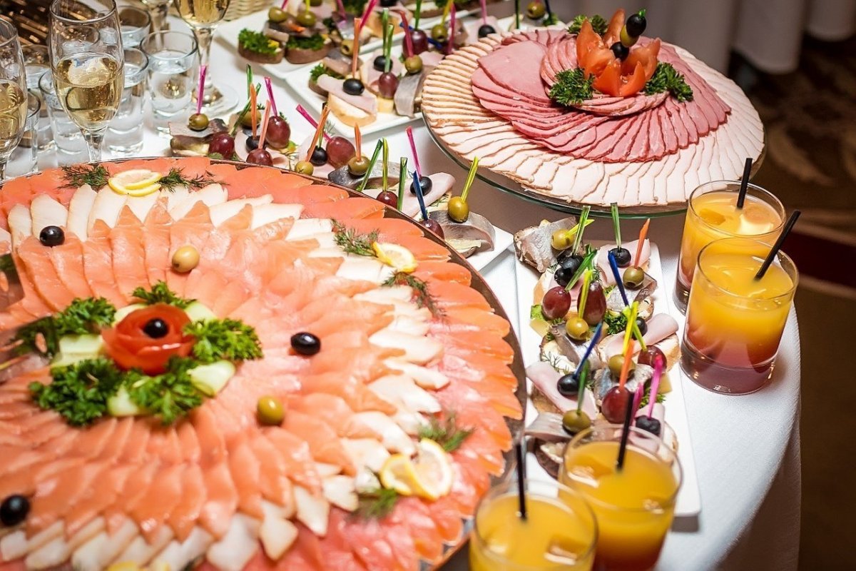 Праздничный стол