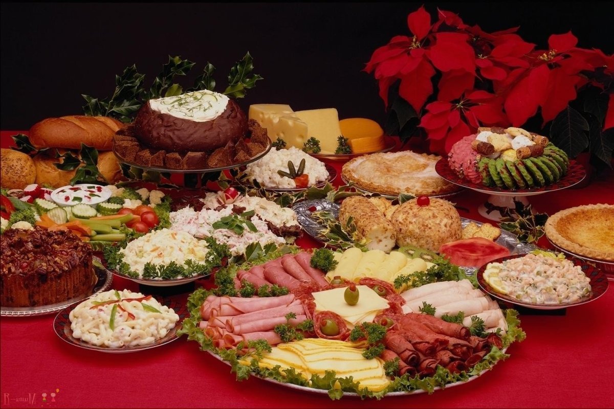 Стол на день рождения