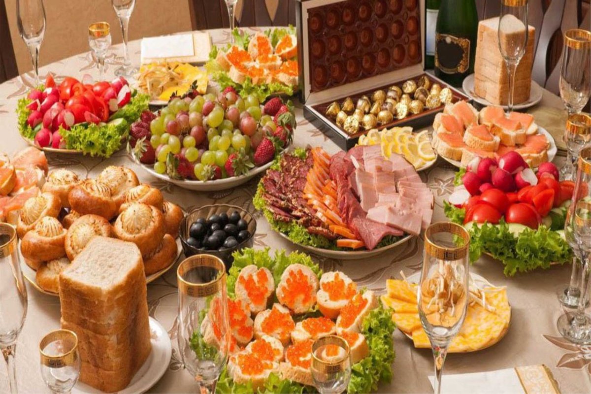 Праздничный стол на день рождения