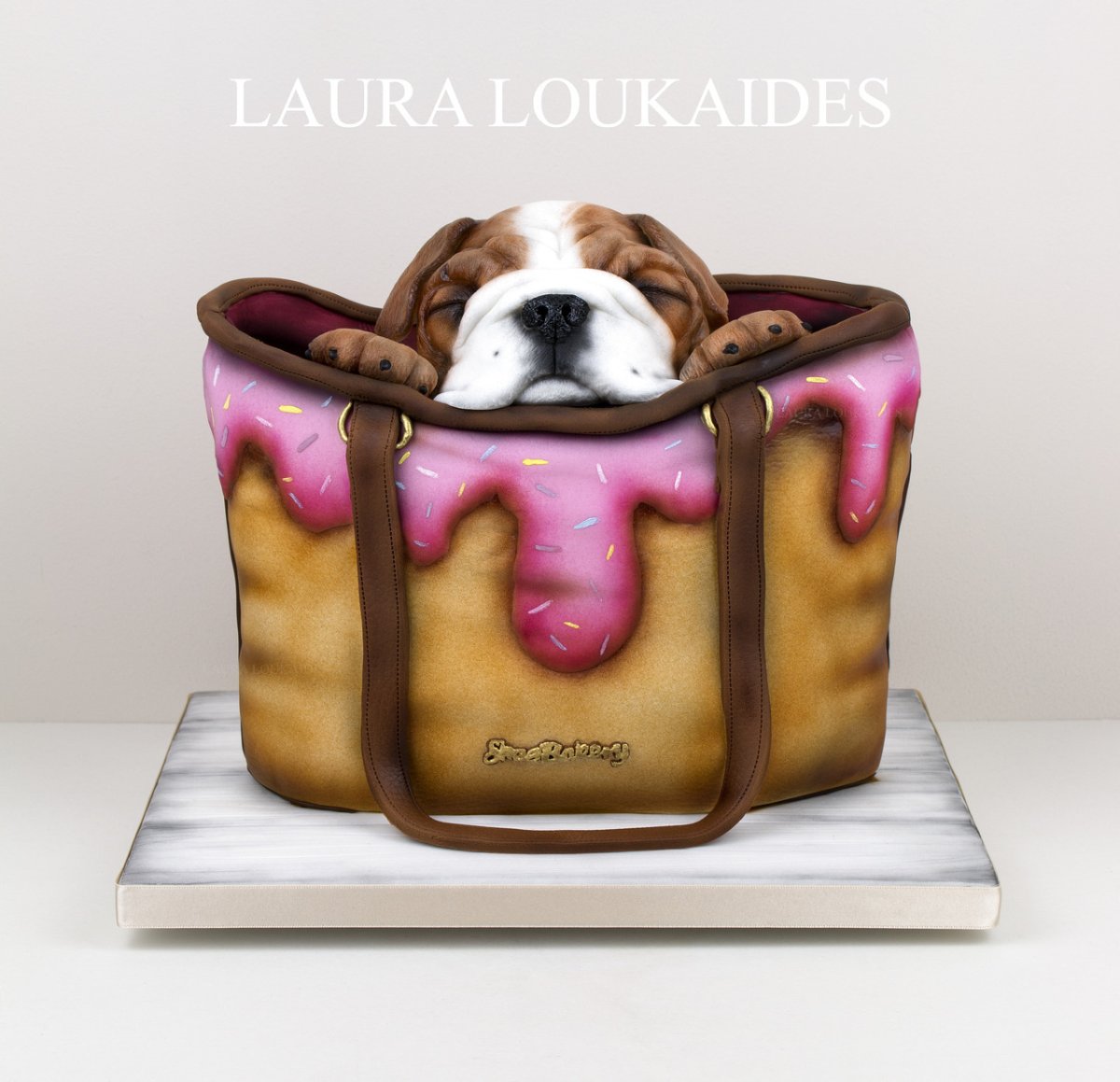 Торт с бульдогом