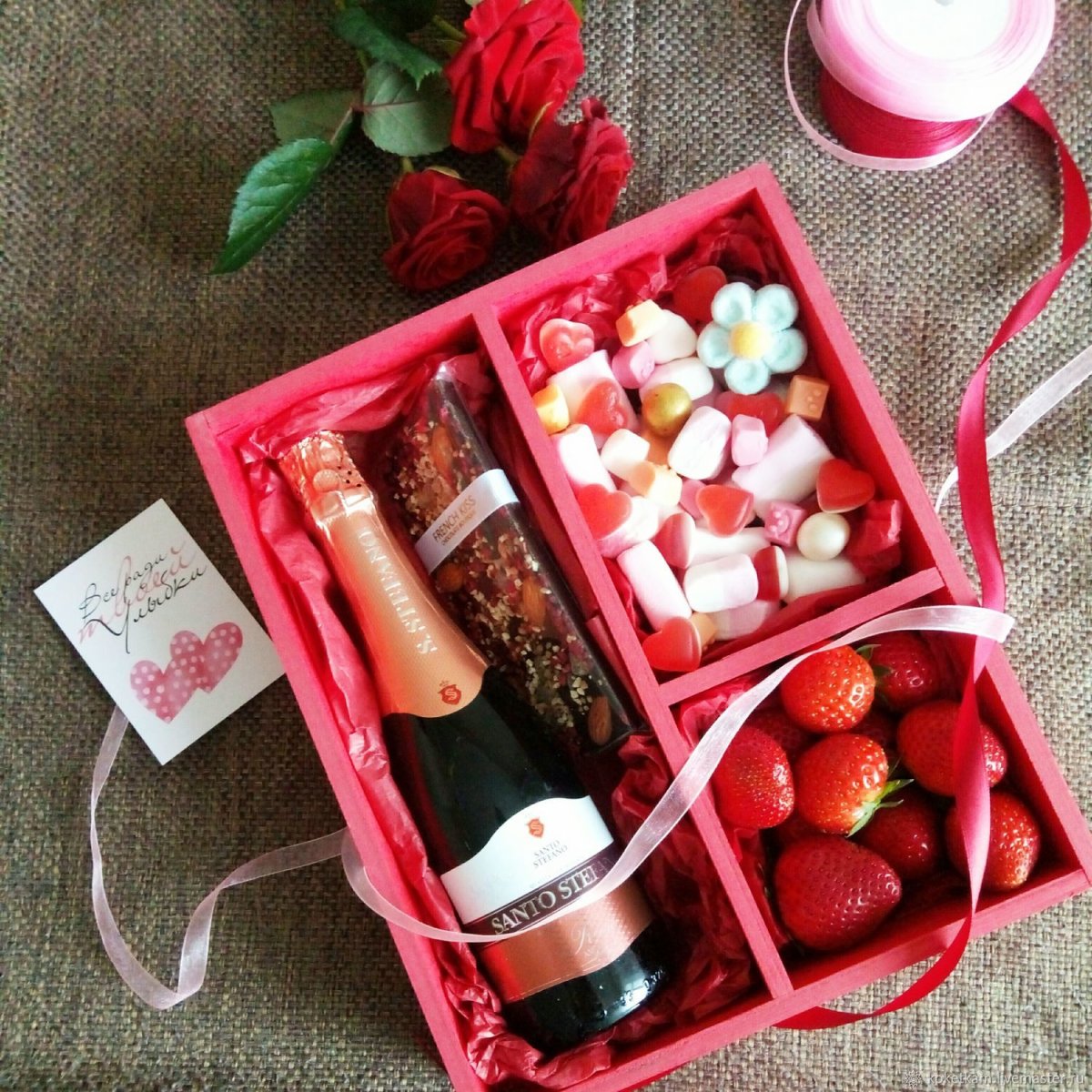 Большая коробка сладостей