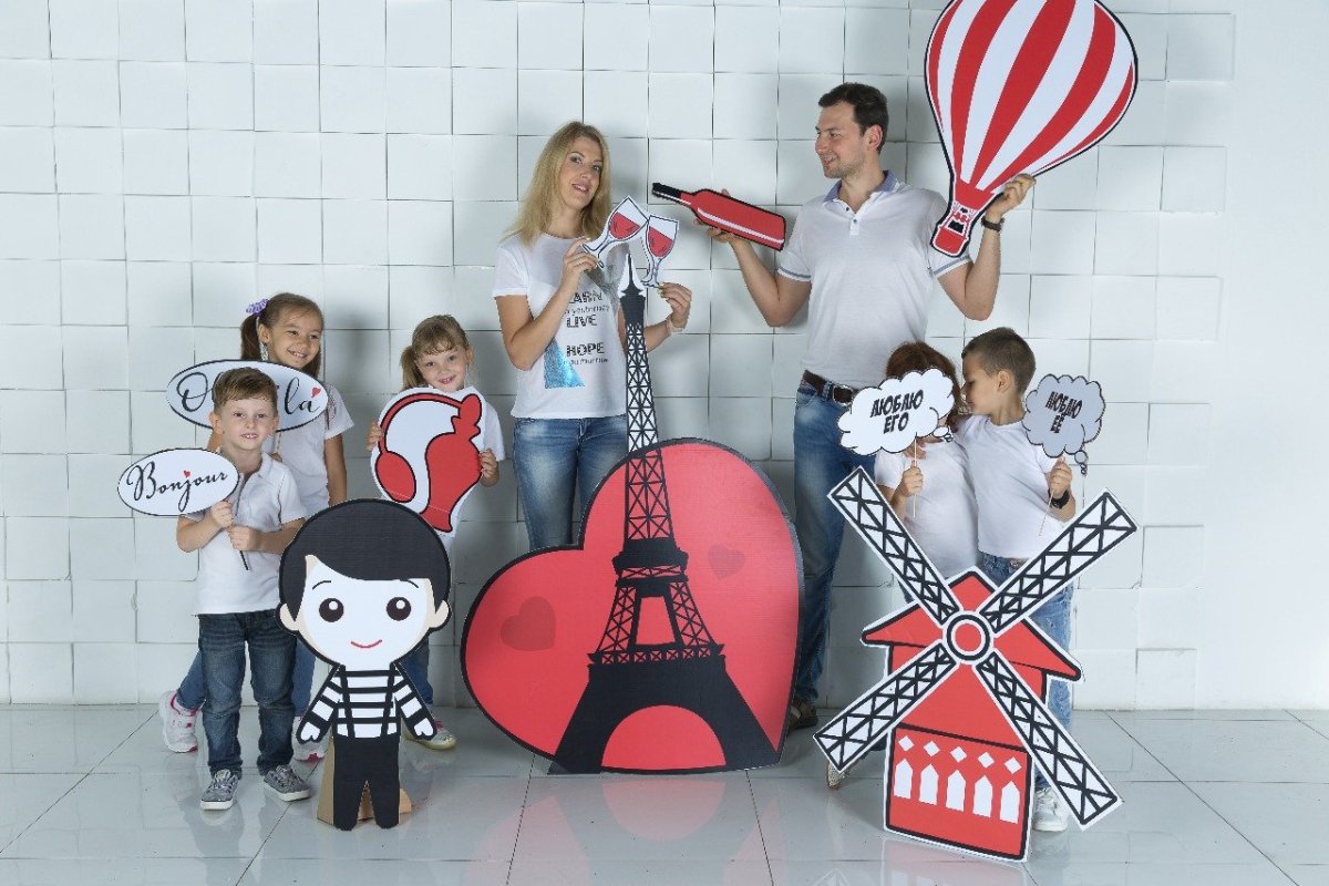 Картонные фигуры для фотозоны