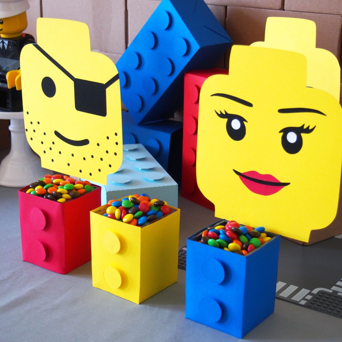 Аниматор в стиле лего