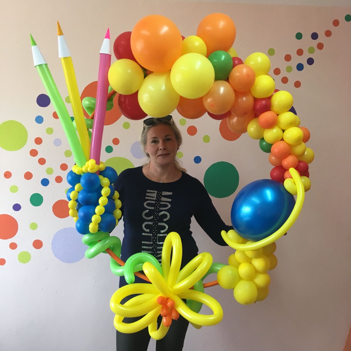 Композиции из воздушных шаров ко Дню учителя