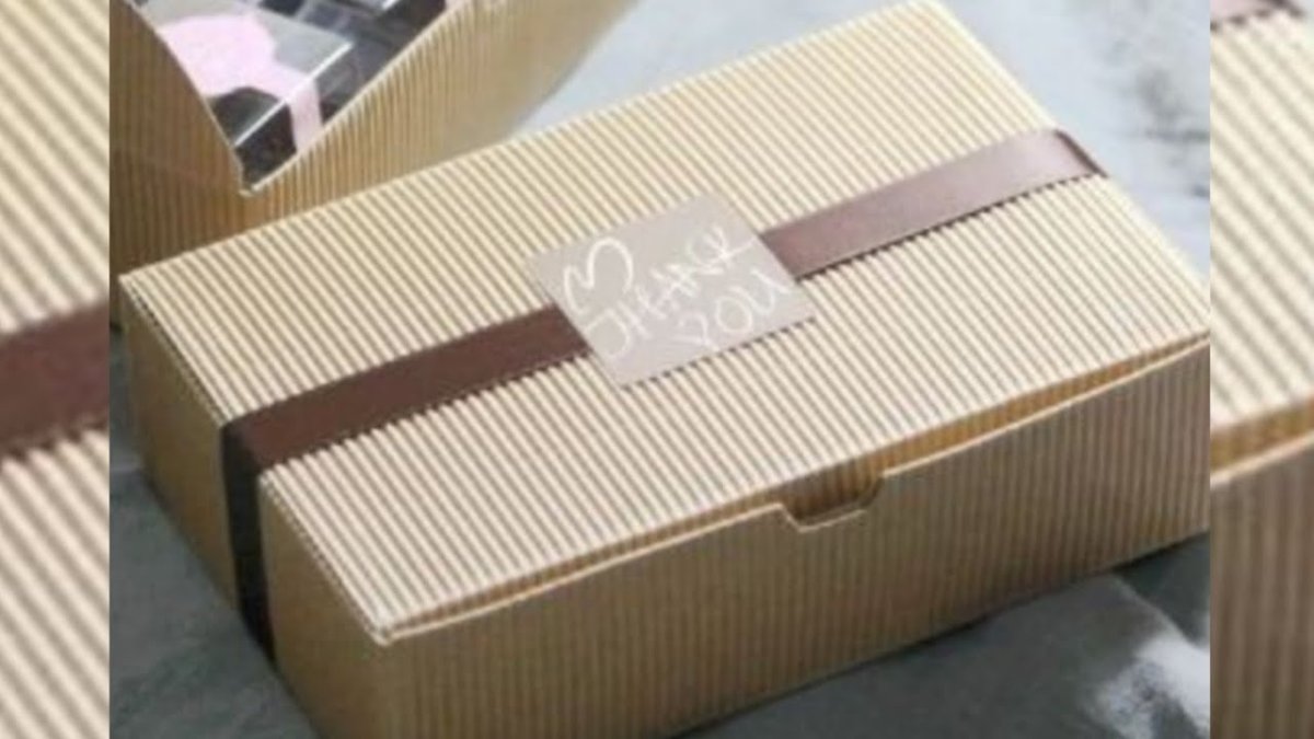 Картонные коробочки для подарков