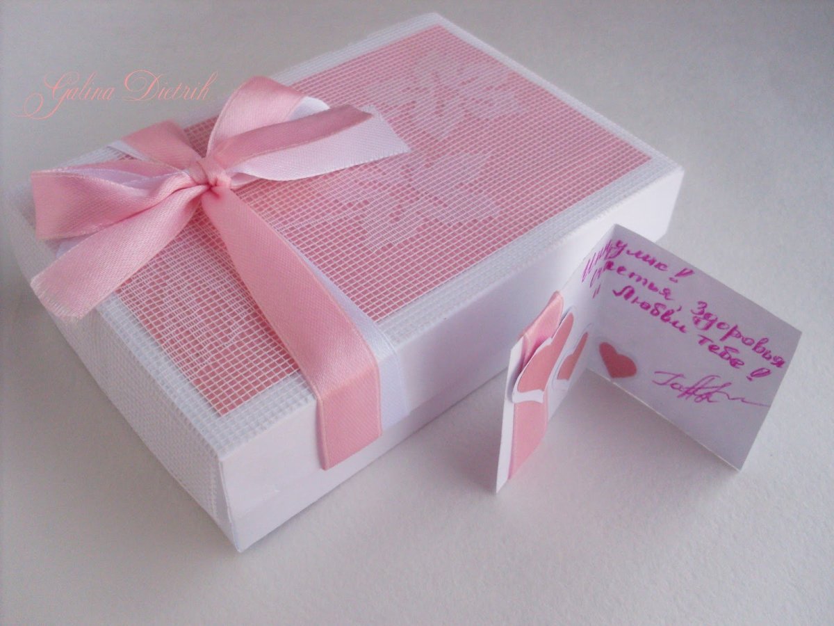 Украшение коробки для подарка
