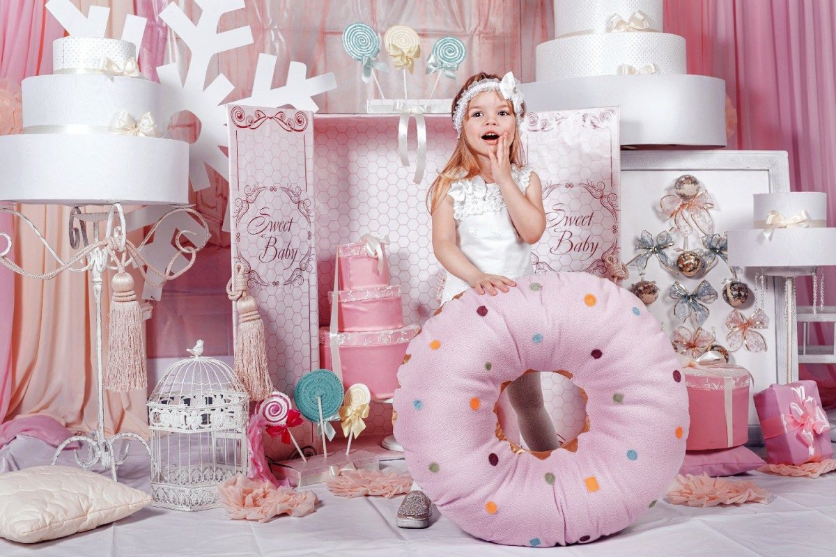 Фотозона в розовом стиле