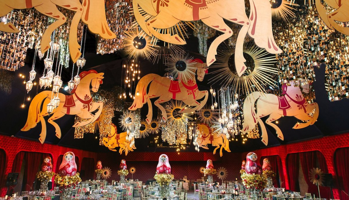 Новогодняя сцена в русском стиле