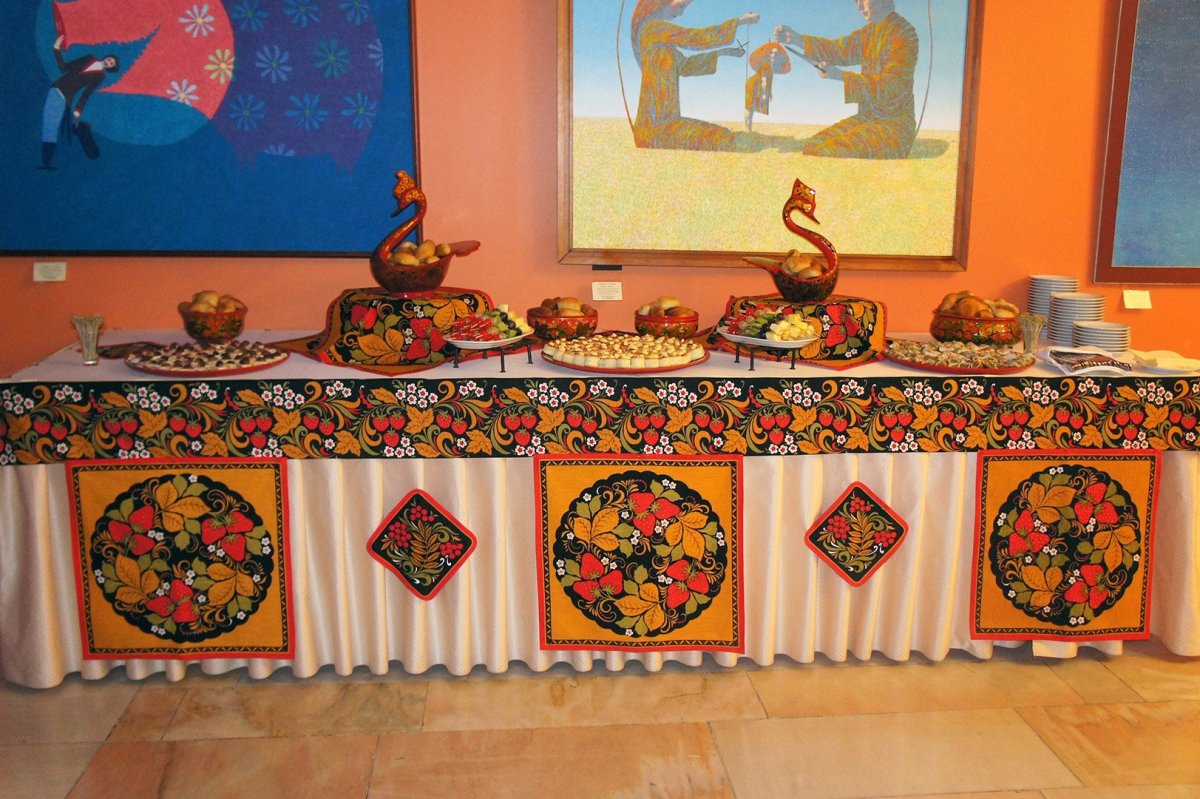 Украшение стены в русском народном стиле