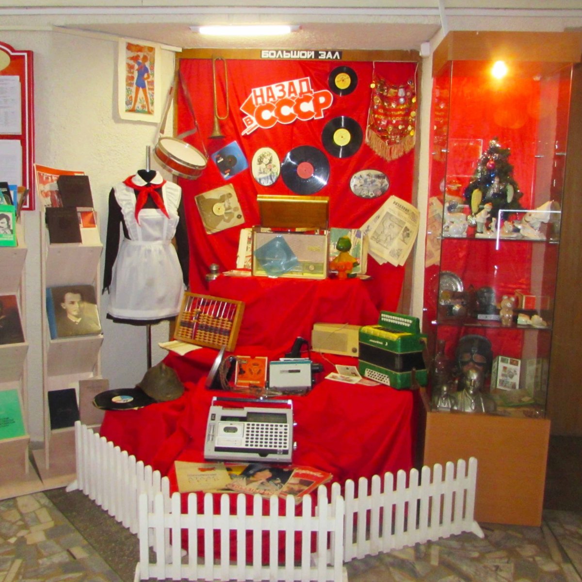 Новогодняя выставка в стиле СССР
