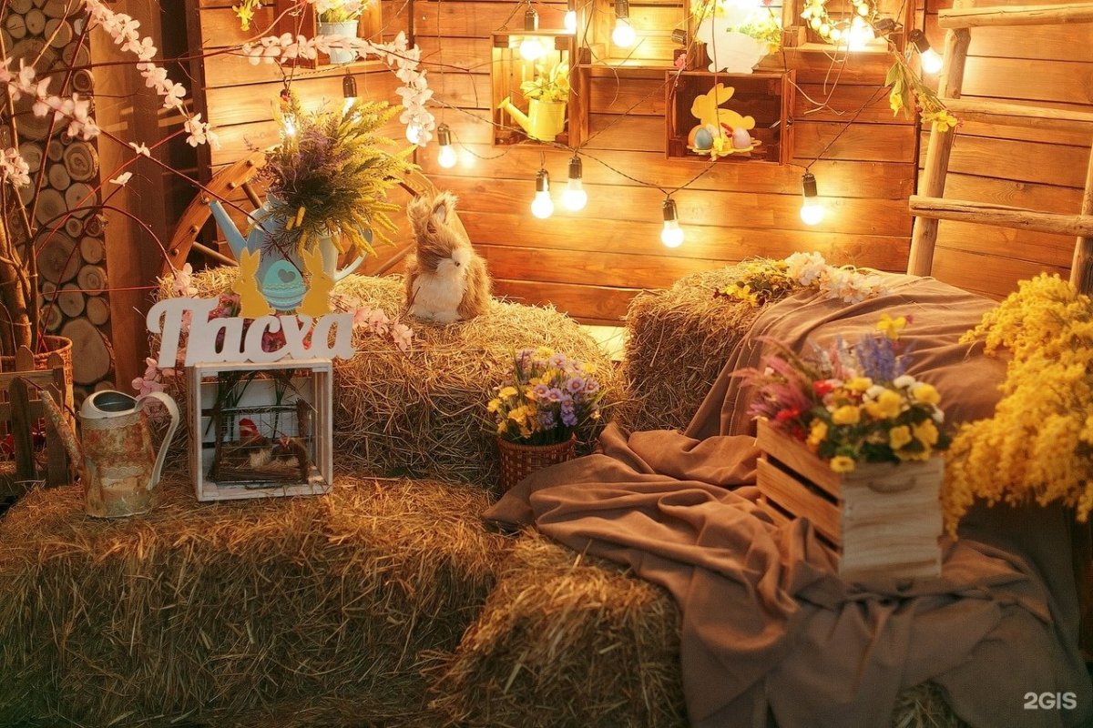 Пасхальные декорации в фотостудии