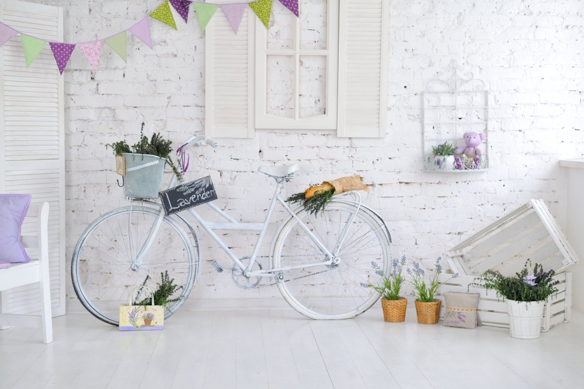 Фотозона в лавандовом стиле