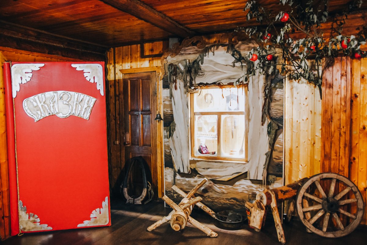 Избушка бабы яги Измайловский Кремль