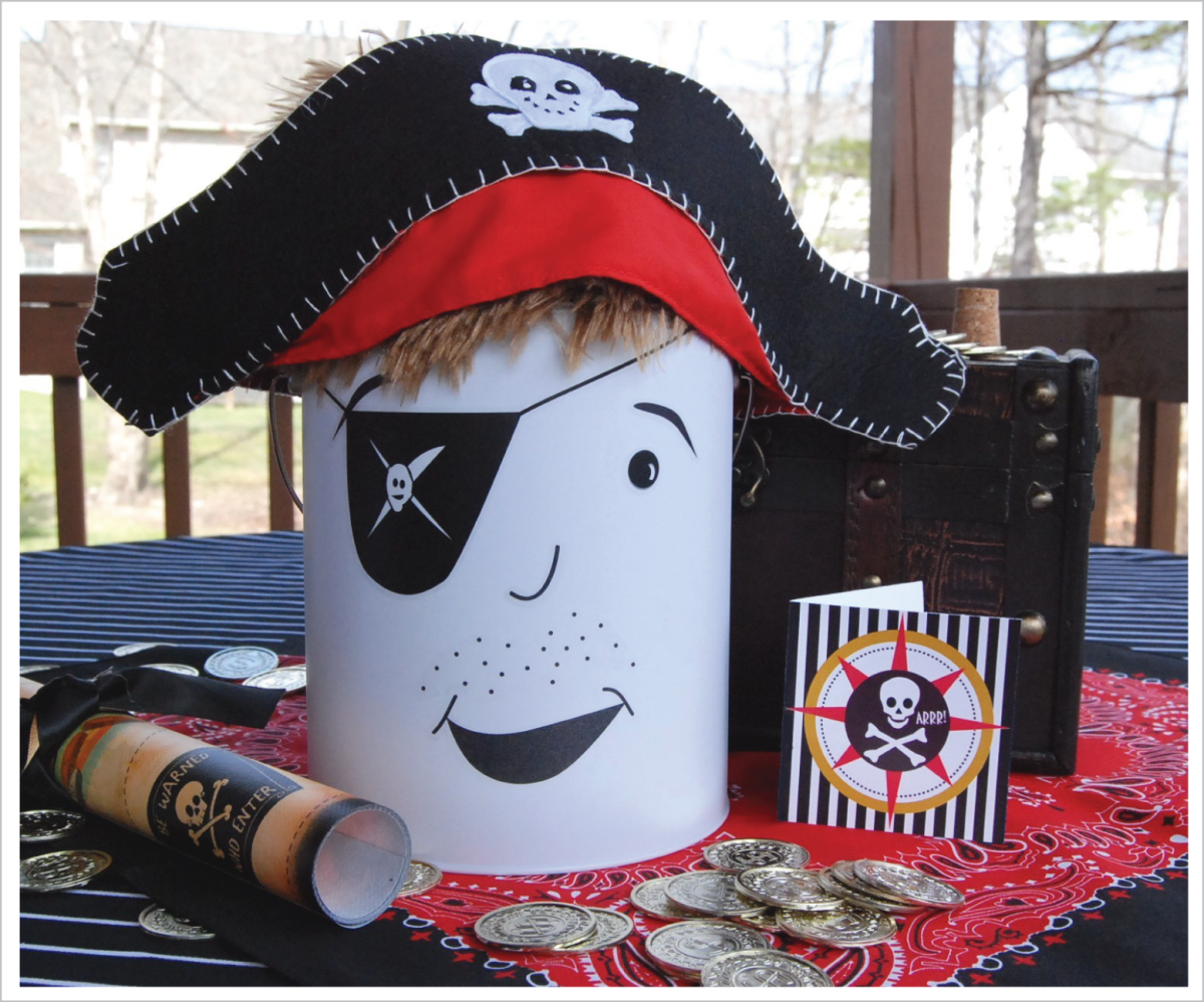 Стена в пиратском стиле