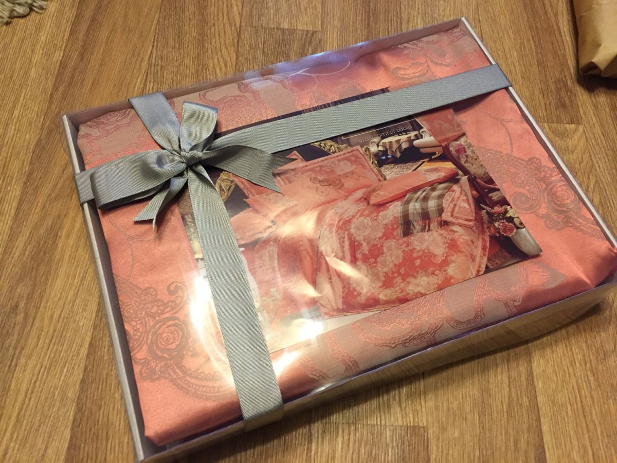 Коробка с цветами