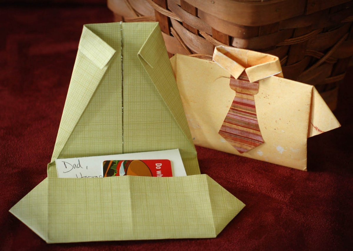 Упаковка подарков в бумагу рубашка