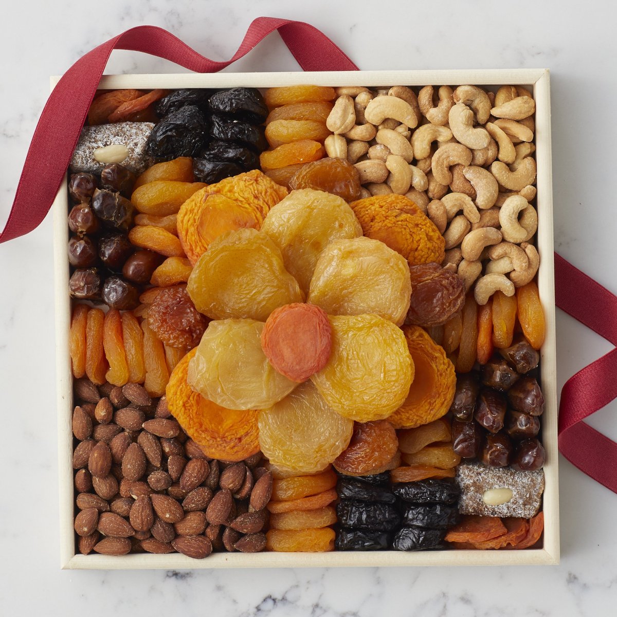 Панно из сухофруктов