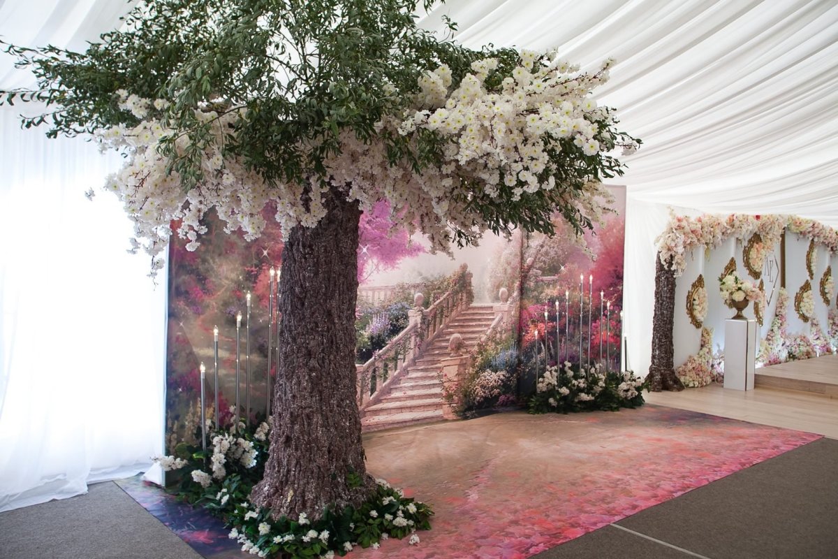 Красивая фотозона для церемоний