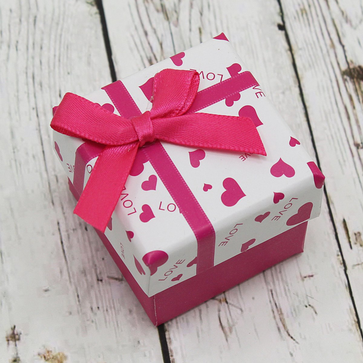 Подарочная коробка