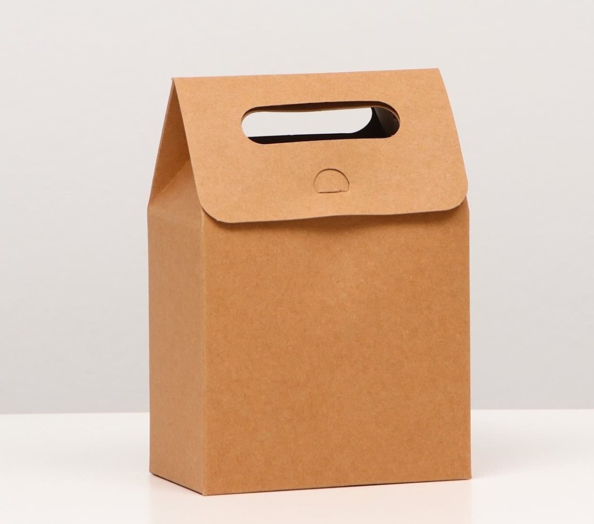 Картонные коробки с прозрачной крышкой