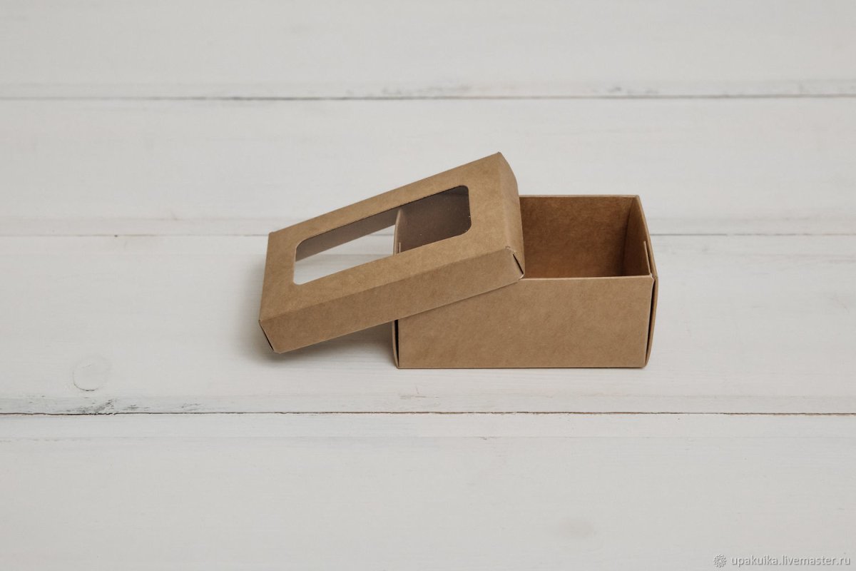 Коробка с окошком 12х12х12