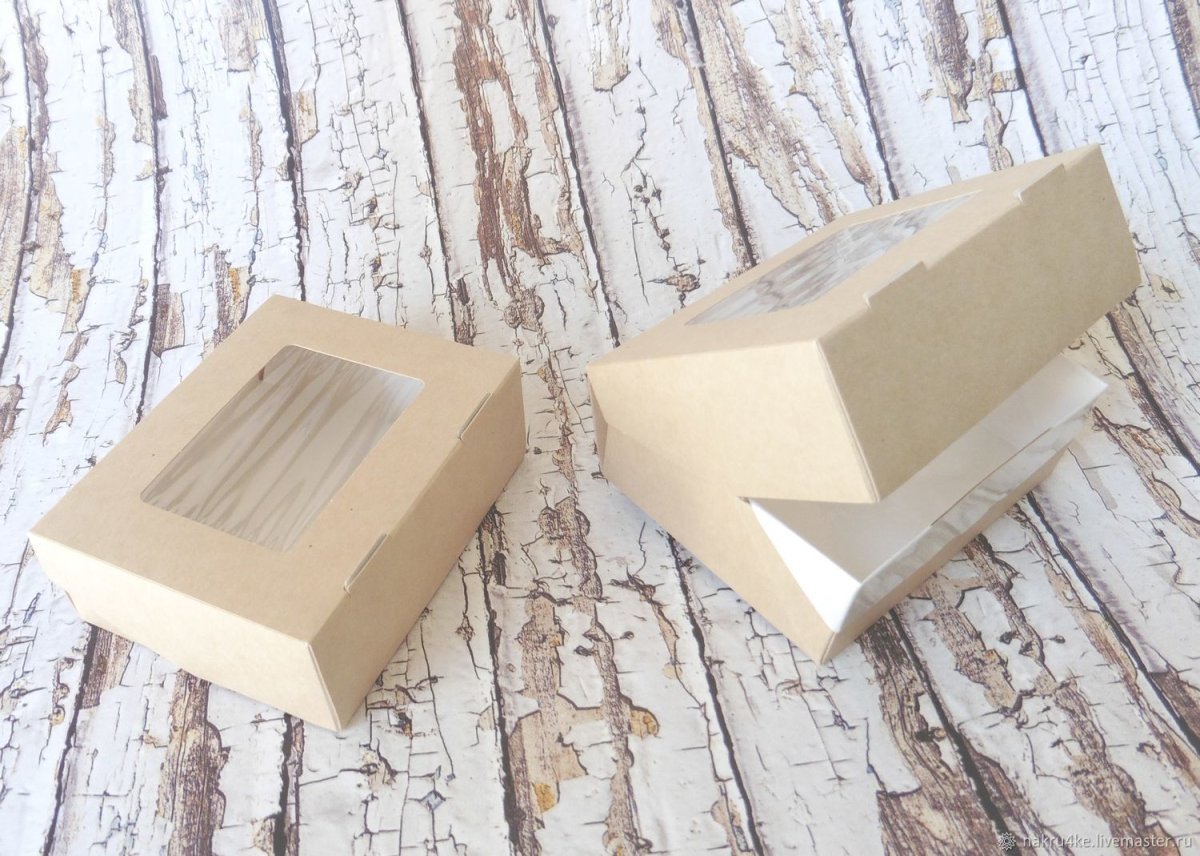 Коробка с окошком, 19х16х8,5 см