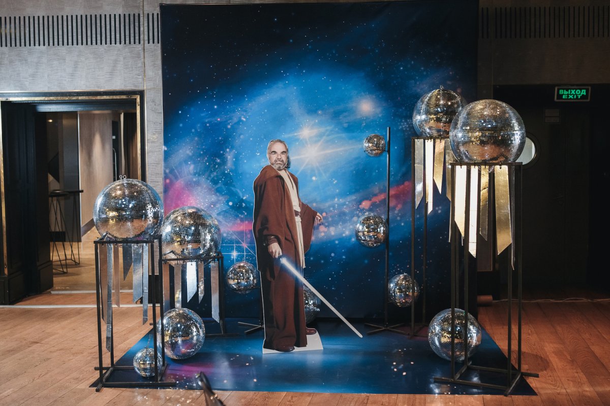 Праздник в стиле космос