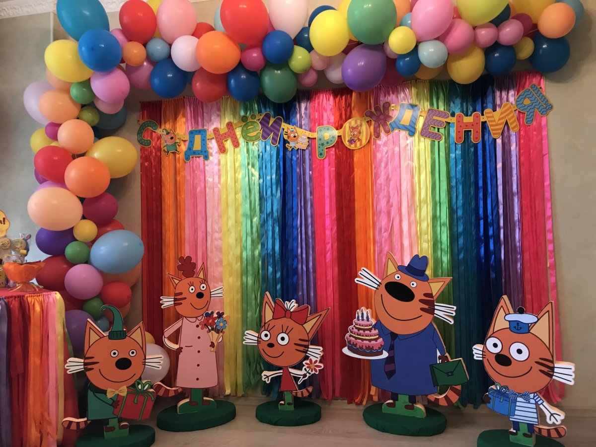 Фотозона три кота