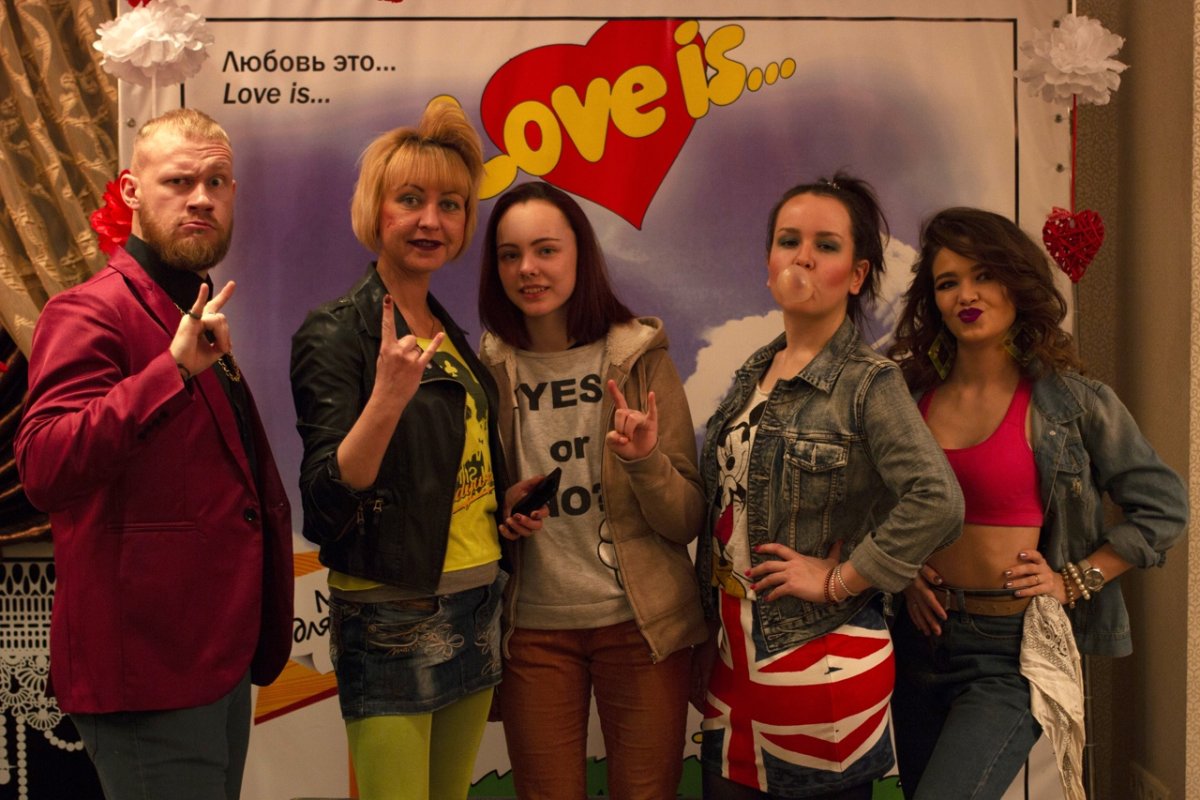 Фотозона в стиле 90-х