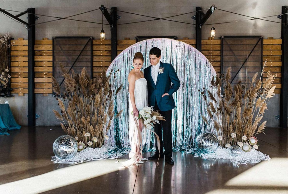 Фотозона на свадьбу в ресторане