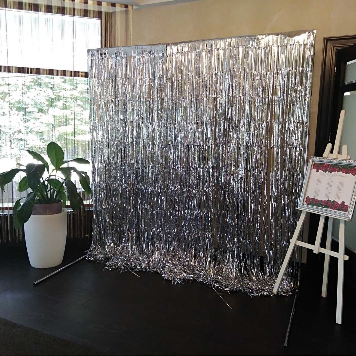 Фотозона из дождика