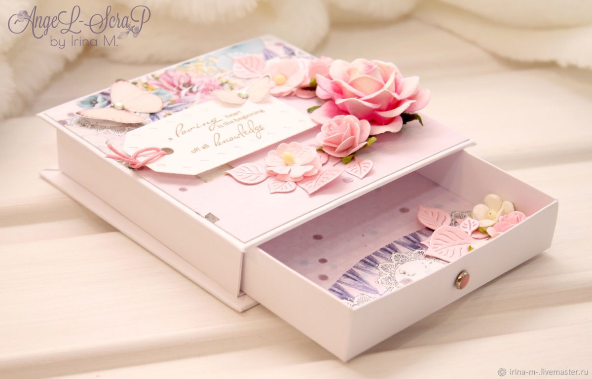 Коробочка для денег подарочная