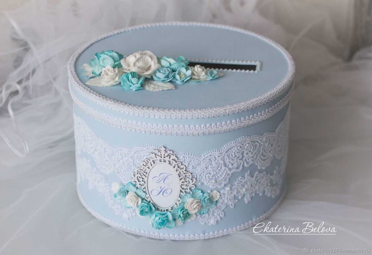 Коробочка с цветами для невесты