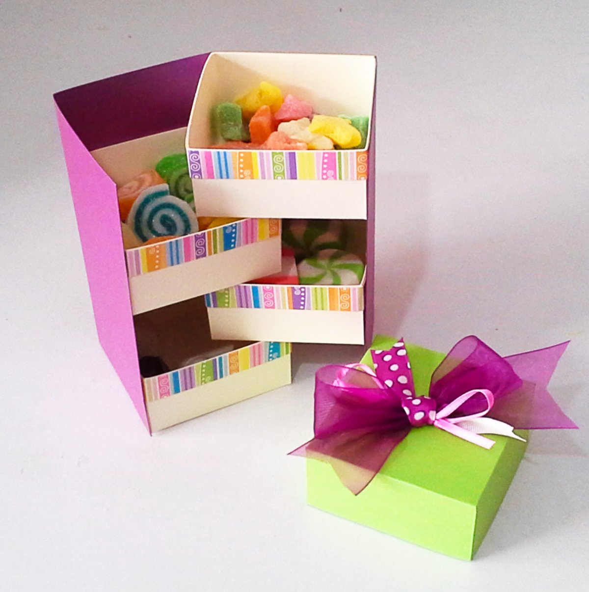 Мэджик бокс коробочка с сюрпризом