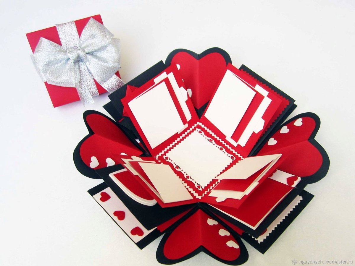 Раскрывающиеся коробки для подарков