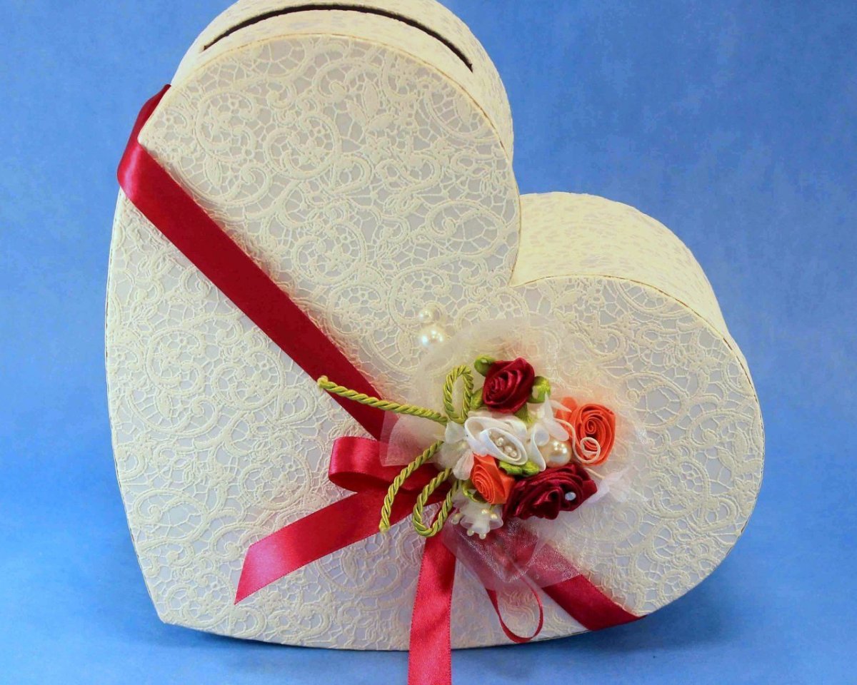 Свадебные коробки для шампанского