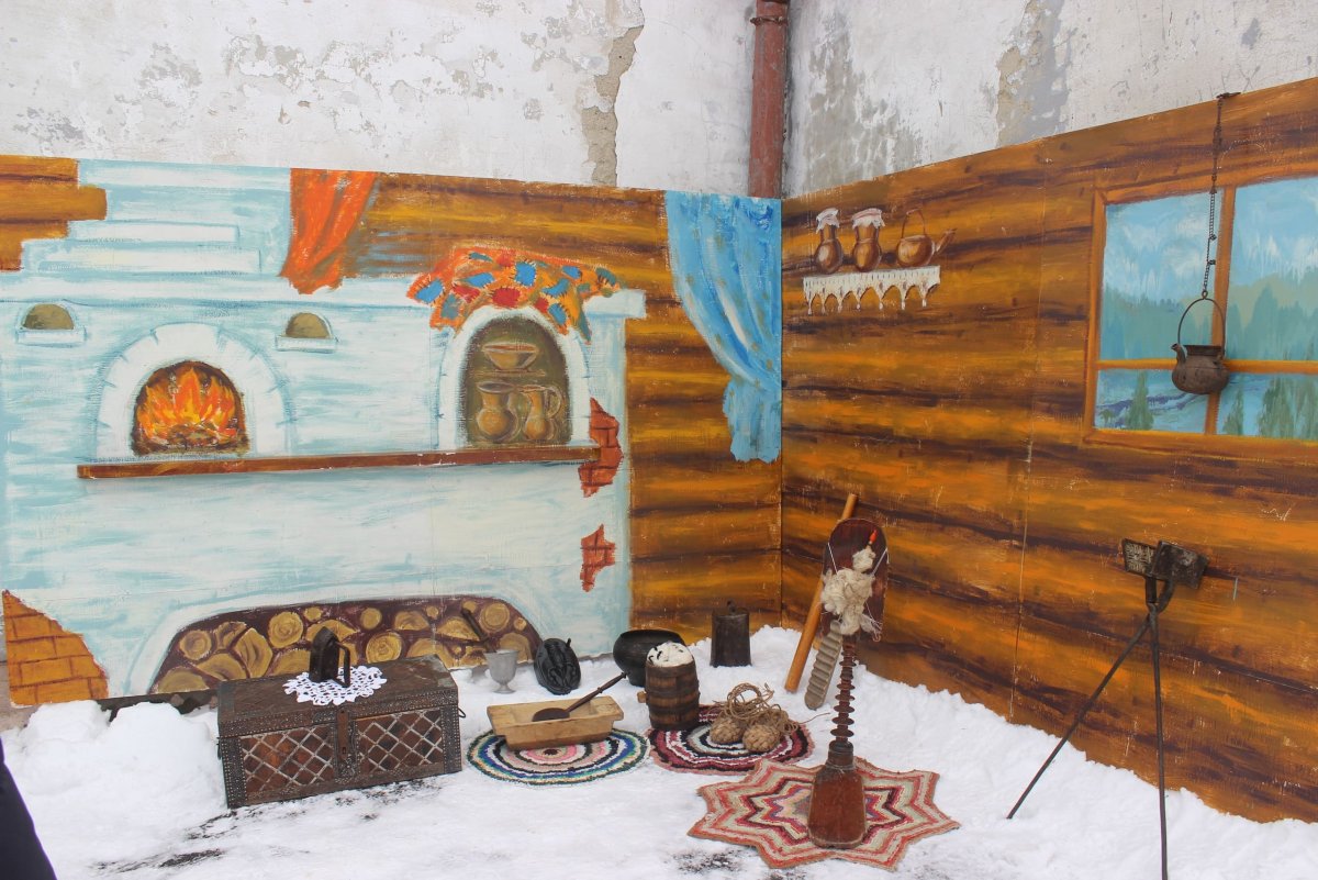 Декорация изба