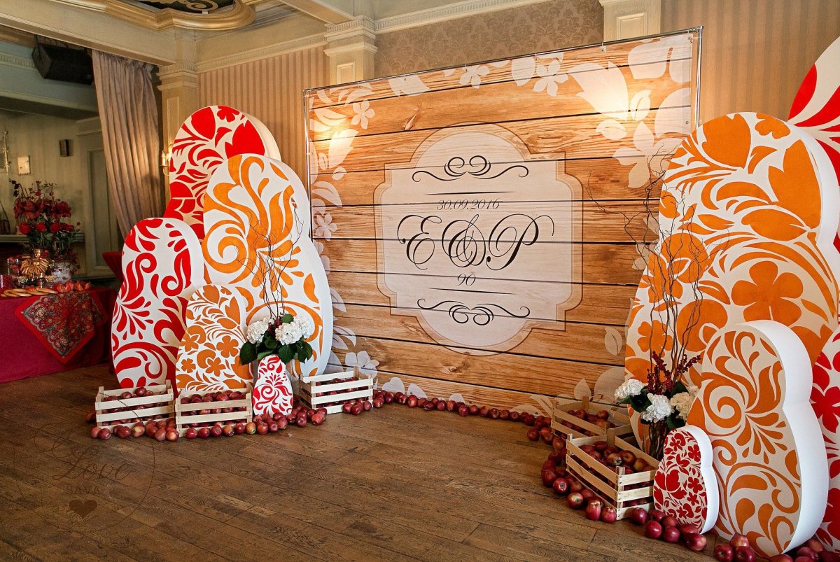 Фотозона в деревянном доме