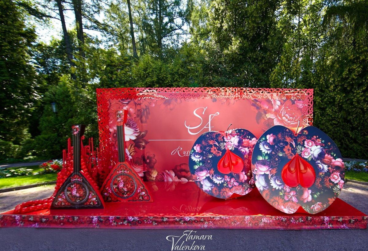 Декорации в русском стиле