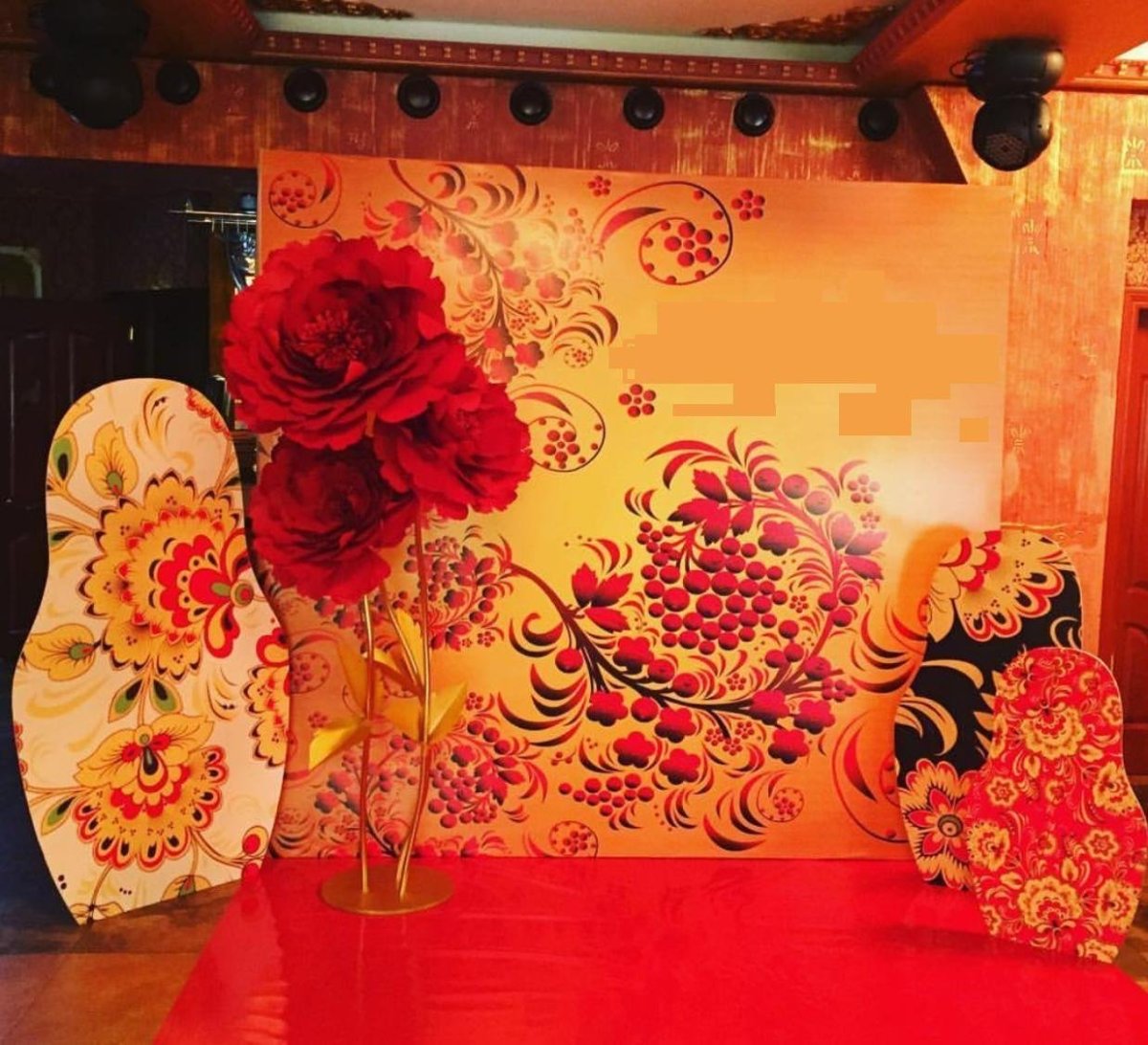 Матрешка в Красном сарафане